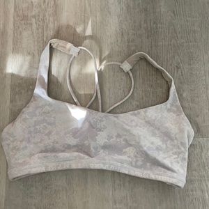 Lululemon Free to be Bra